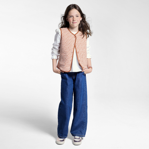 سترة )جيليه( دون أكمام، باللون البني، مُزيَّنة برسمة ورود، للفتيات